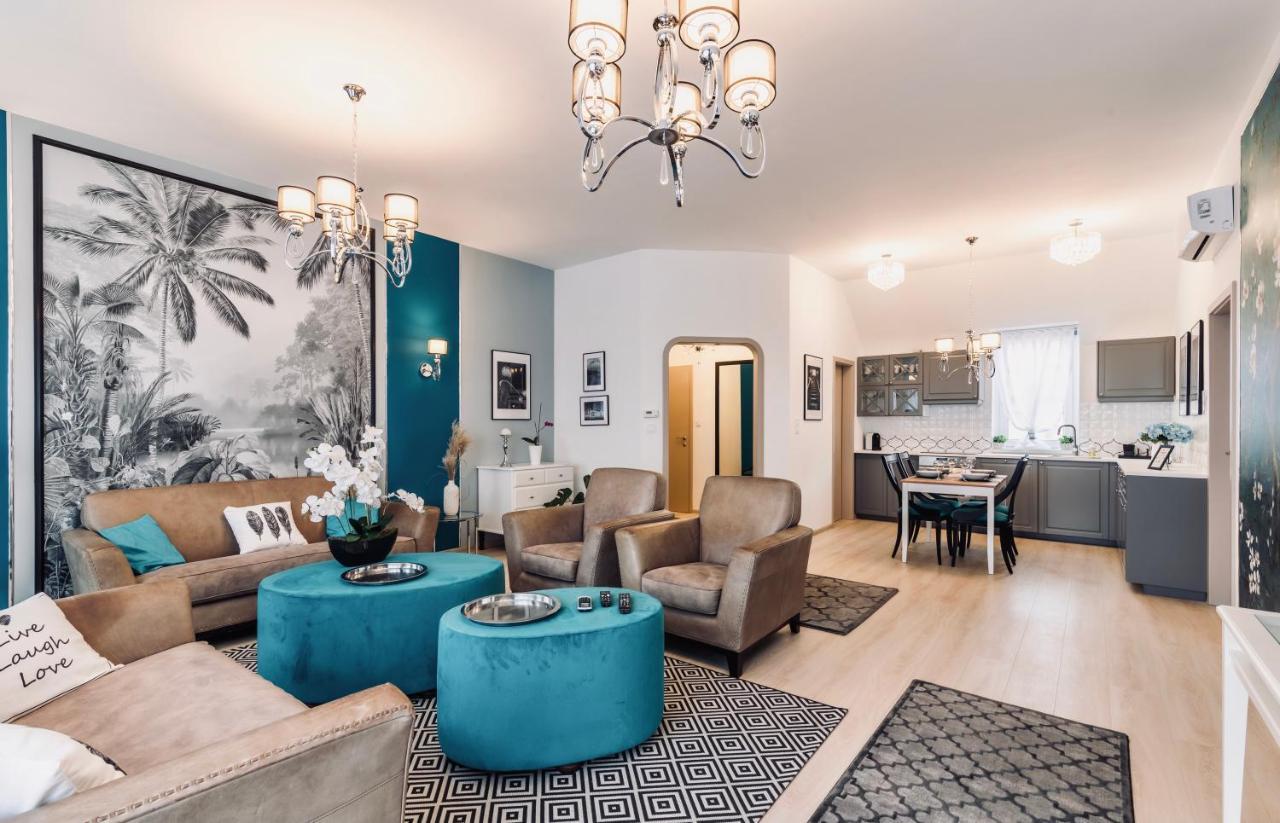 Monarchia Apartman Grand Mosonmagyaróvár Zewnętrze zdjęcie