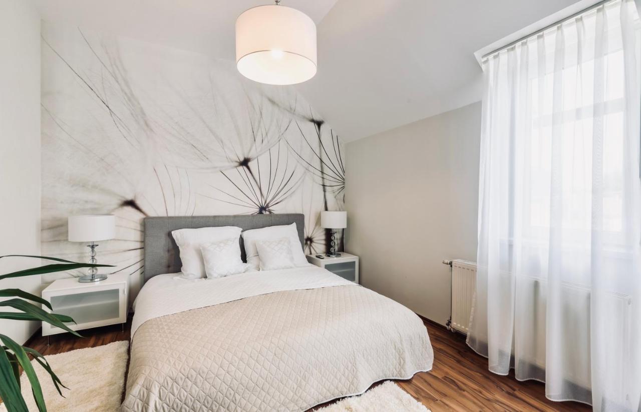 Monarchia Apartman Grand Mosonmagyaróvár Zewnętrze zdjęcie