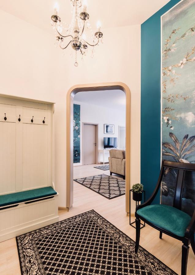 Monarchia Apartman Grand Mosonmagyaróvár Zewnętrze zdjęcie